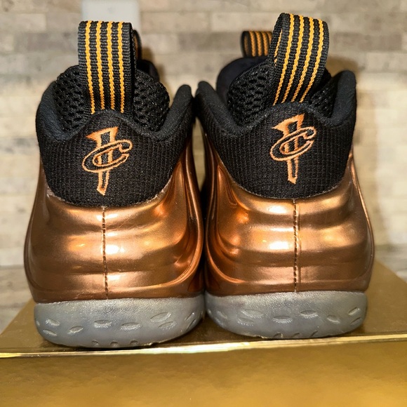 2019 AIR FOAMPOSITE ONE 'COPPER' 2017 (8.5 Men’s) - Picture 6 of 6
